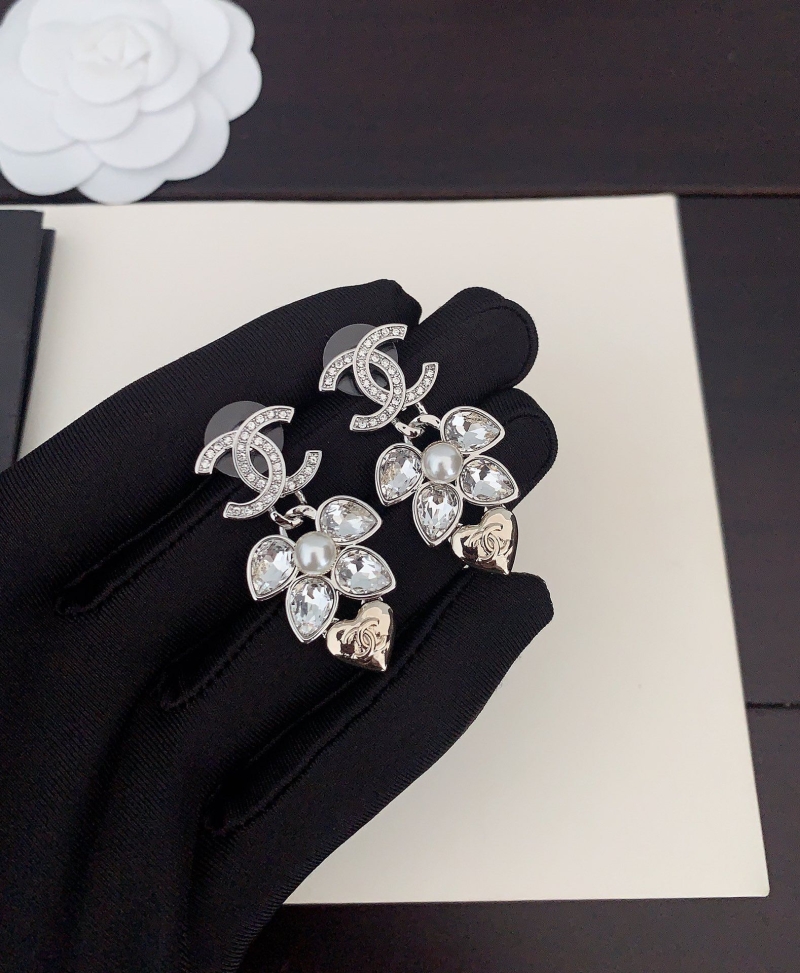 Ch**el earrings